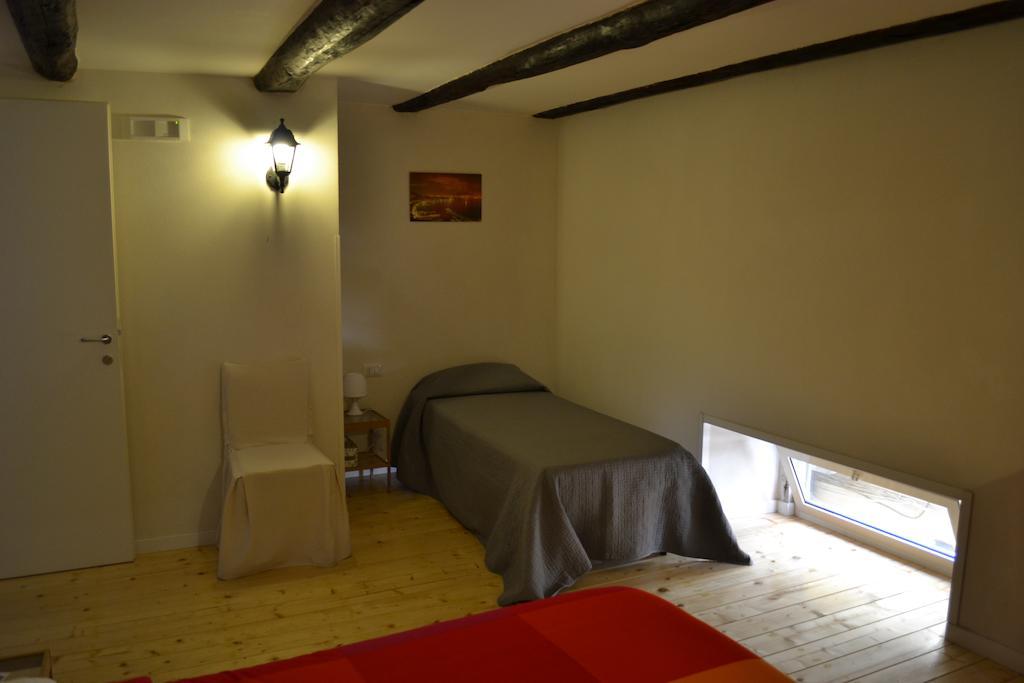 B&B Monaciello Nápoles Habitación foto