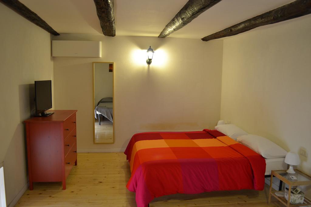 B&B Monaciello Nápoles Habitación foto